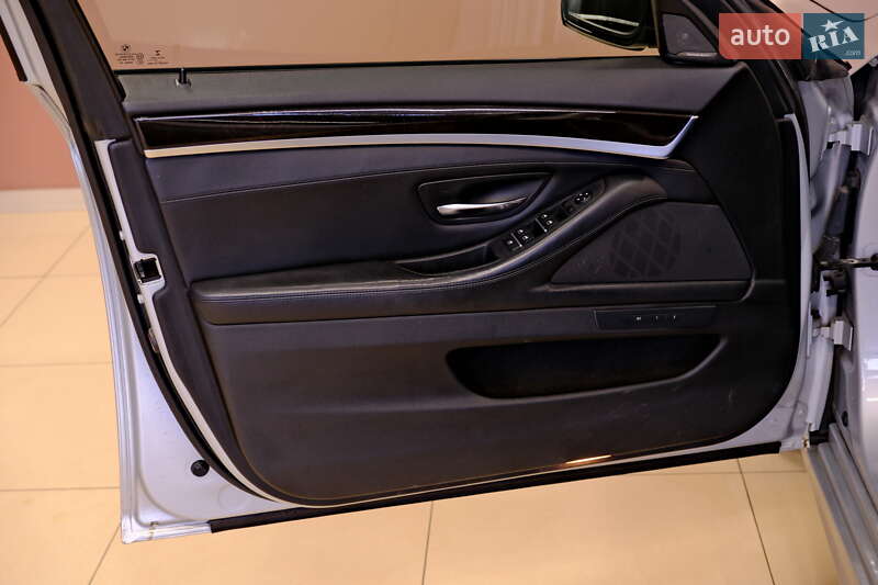 Седан BMW 5 Series 2015 в Одессе фото 17 Седан BMW 5 Series 2015 в Одессе