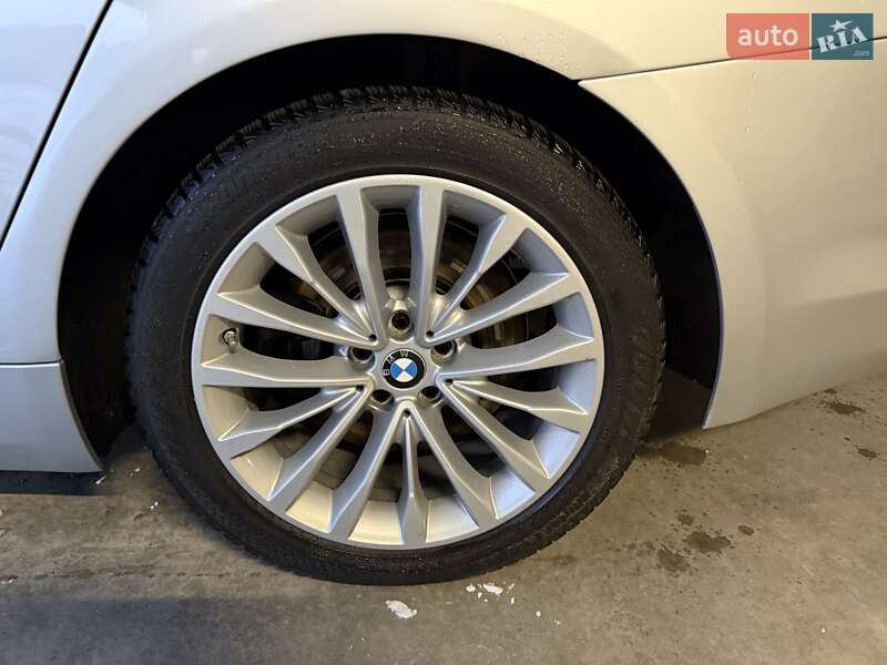 Седан BMW 5 Series 2017 в Львове