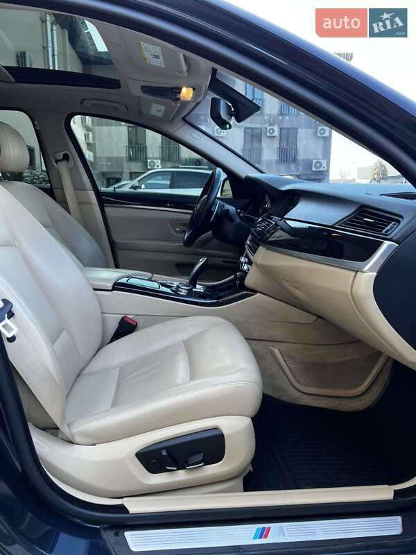 Седан BMW 5 Series 2015 в Виноградове