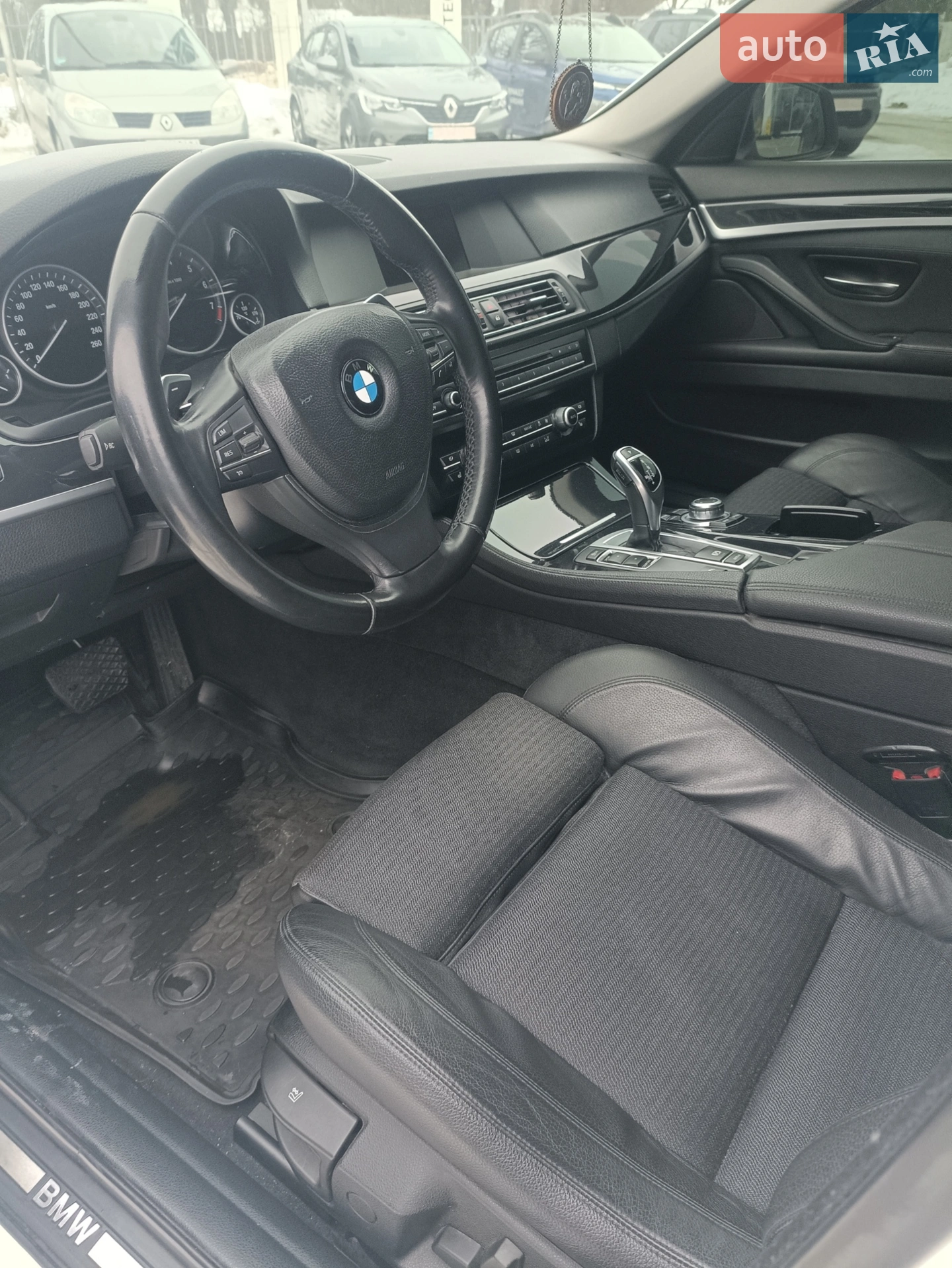 2013 BMW 5er - мініатюра 8