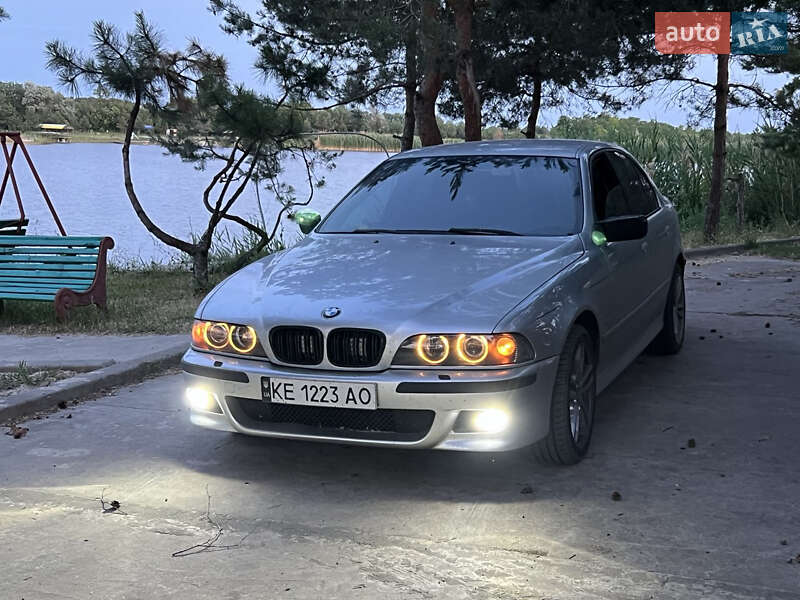Седан BMW 5 Series 2002 в Новомосковске
