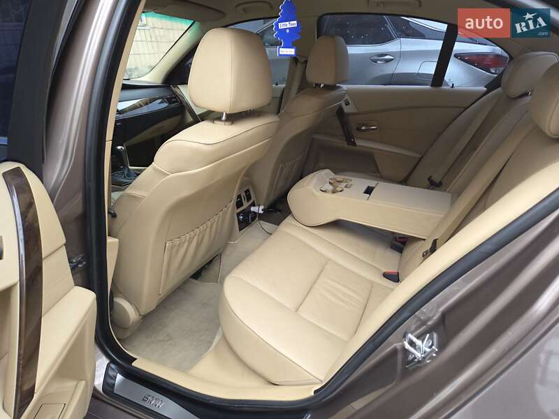 Седан BMW 5 Series 2005 в Киеве