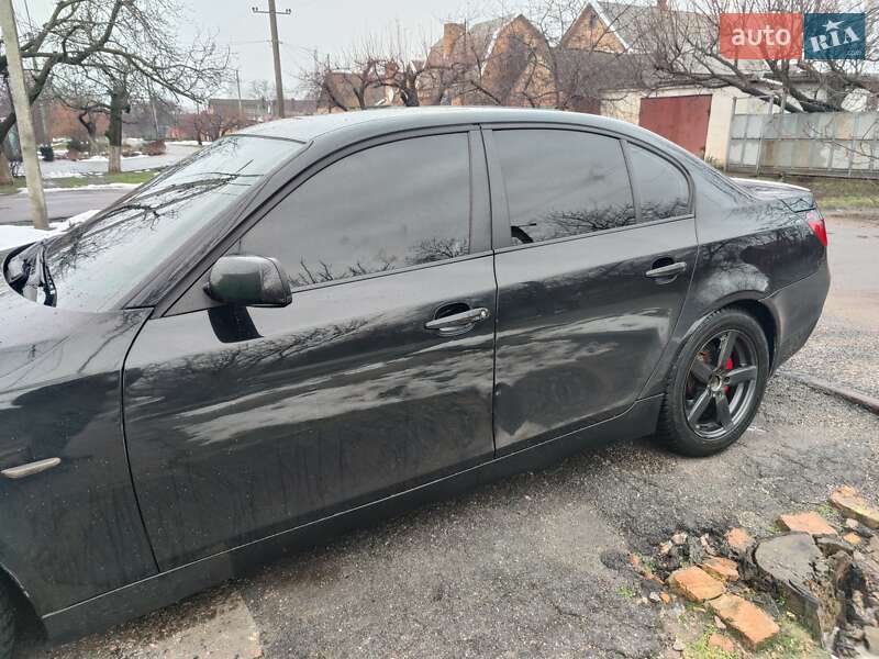 Седан BMW 5 Series 2005 в Никополе