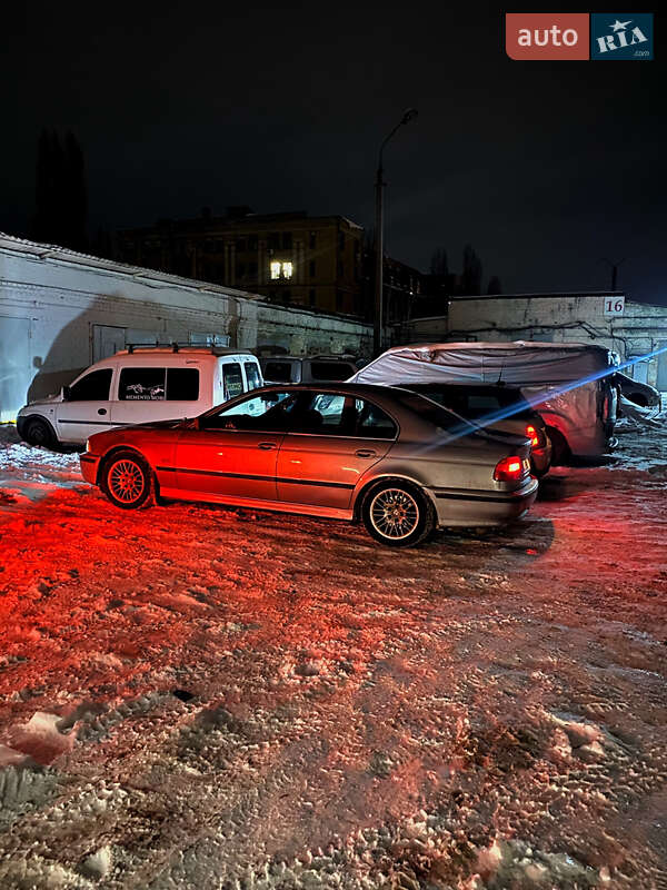 BMW 5 Series 1998 BMW 5 Series 1998