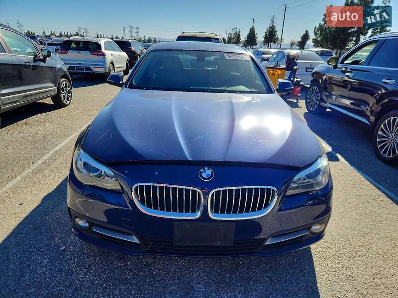 Седан BMW 5 Series 2016 в Львове
