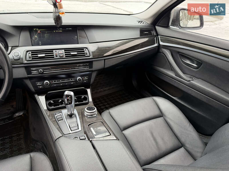 Седан BMW 5 Series 2012 в Харькове