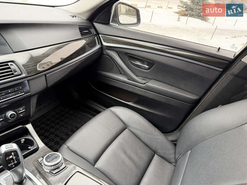 Седан BMW 5 Series 2012 в Харькове