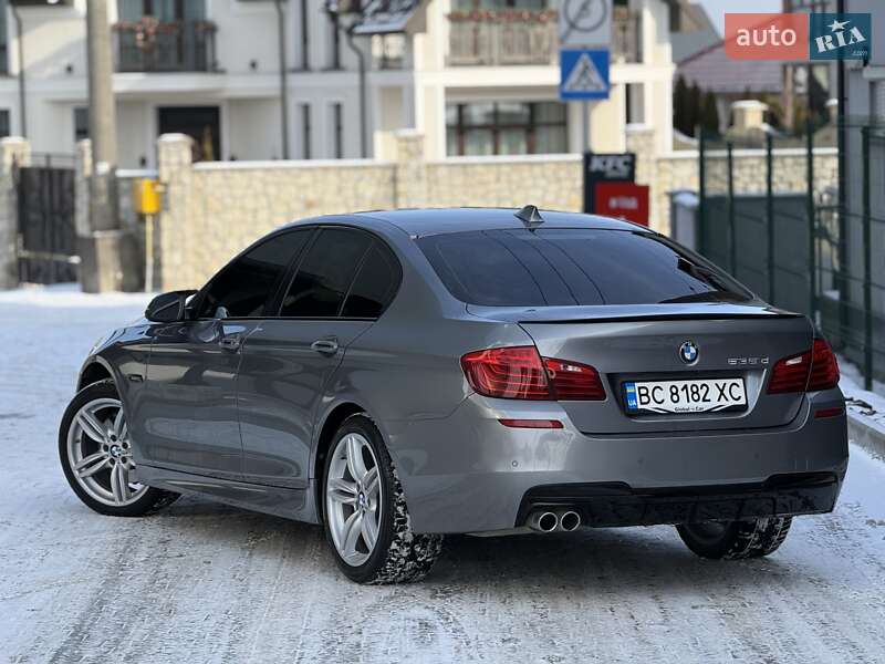 Седан BMW 5 Series 2015 в Львові