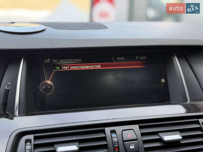 Седан BMW 5 Series 2015 в Львові