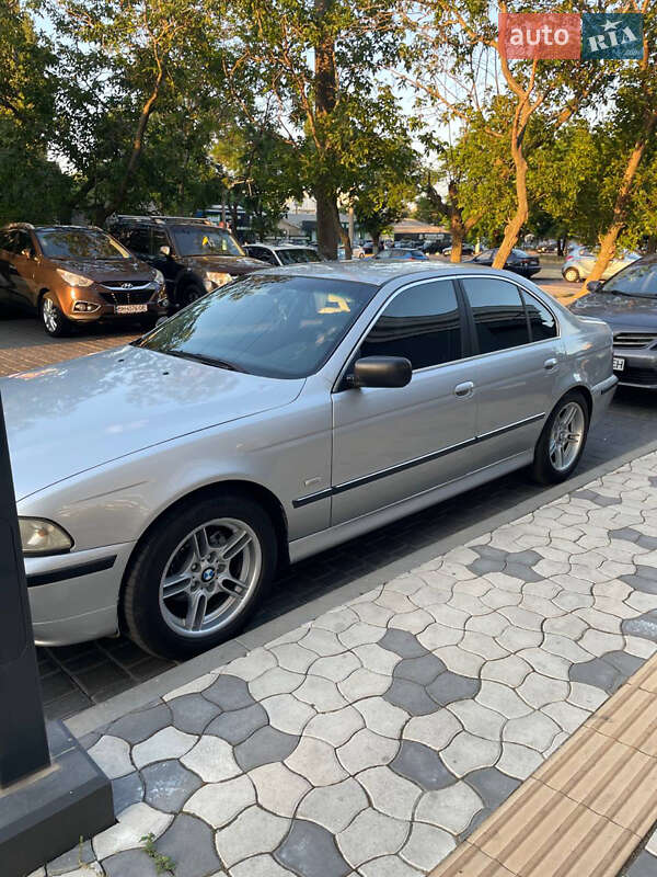 Седан BMW 5 Series 1998 в Одессе