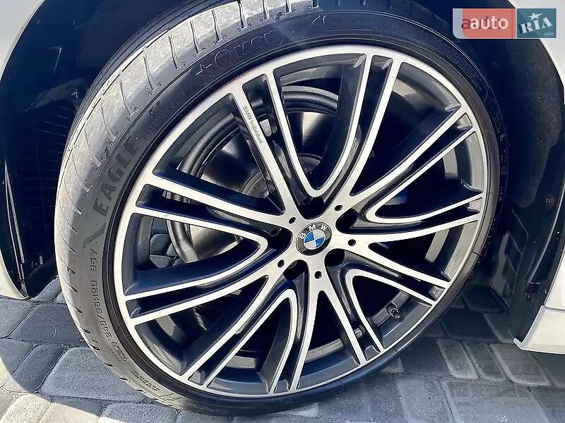 Седан BMW 5 Series 2016 в Киеве фото 14 Седан BMW 5 Series 2016 в Киеве