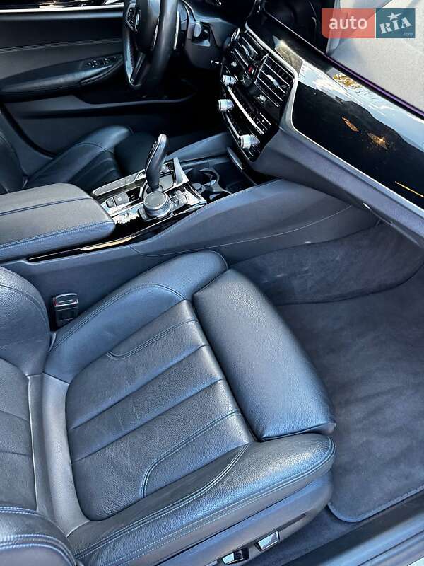 Седан BMW 5 Series 2016 в Киеве фото 49 Седан BMW 5 Series 2016 в Киеве