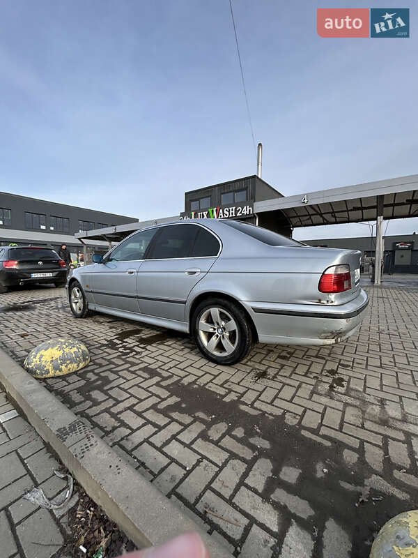 Седан BMW 5 Series 1997 в Ужгороде