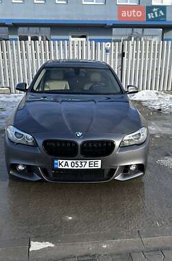 Седан BMW 5 Series 2015 в Львові