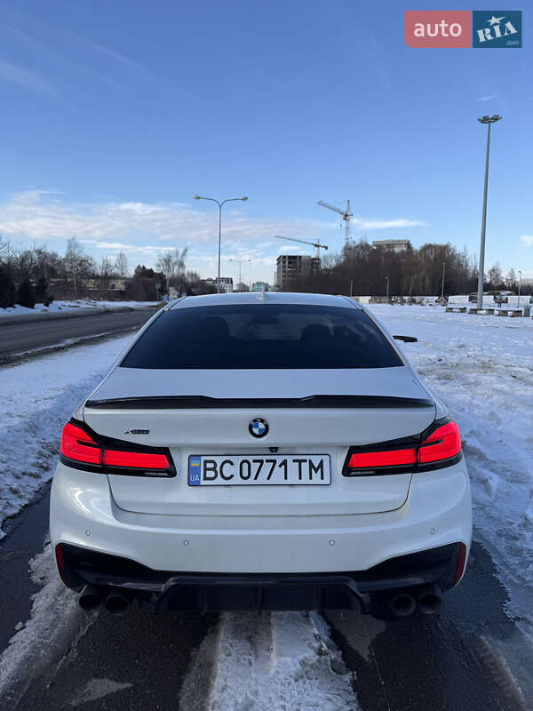 Седан BMW 5 Series 2018 в Львове