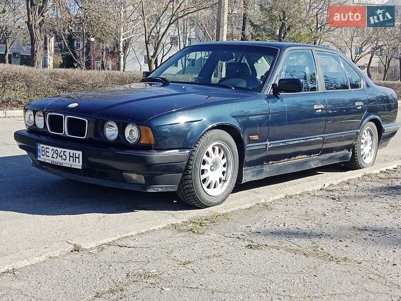 Седан BMW 5 Series 1995 в Николаеве