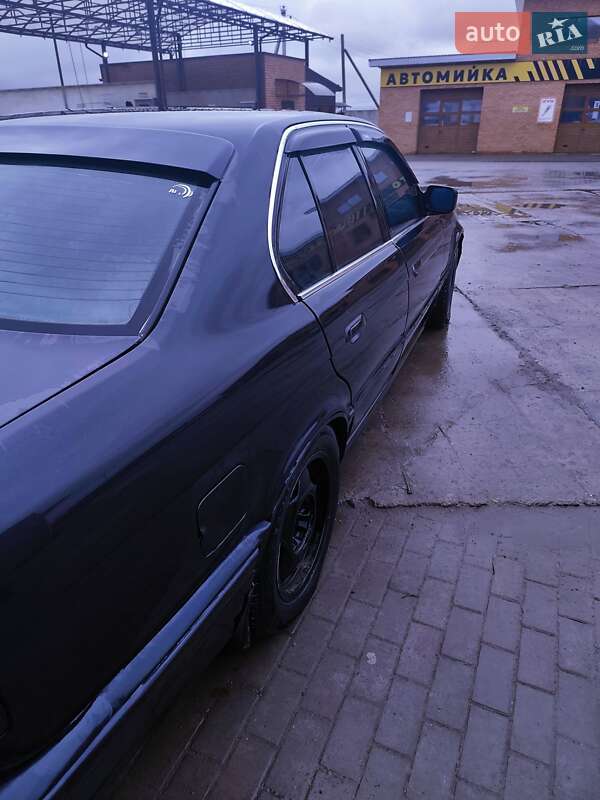 Седан BMW 5 Series 1989 в Великой Александровке