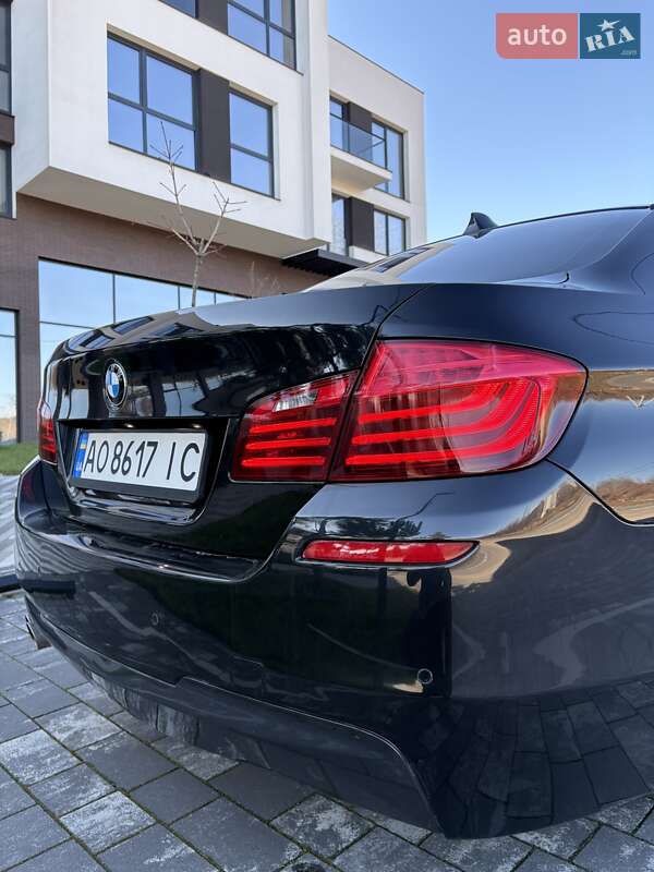 Седан BMW 5 Series 2014 в Ужгороде