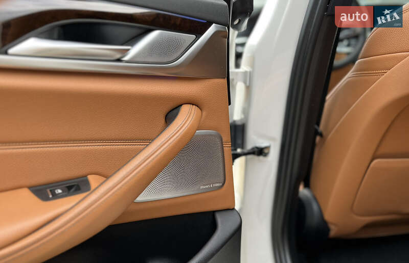 Седан BMW 5 Series 2017 в Львове фото 26 Седан BMW 5 Series 2017 в Львове