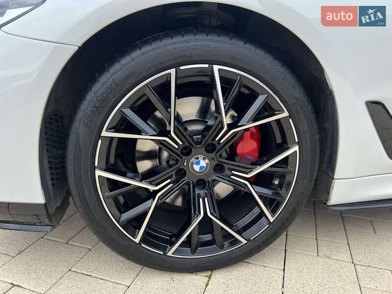 Седан BMW 5 Series 2017 в Львове фото 40 Седан BMW 5 Series 2017 в Львове