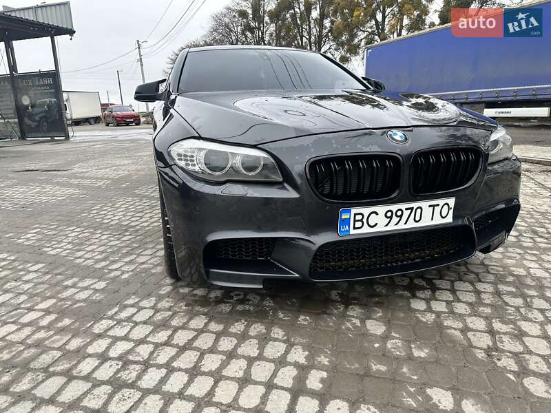 Седан BMW 5 Series 2012 в Львове