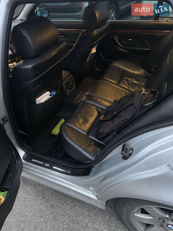 Универсал BMW 5 Series 2001 в Киеве