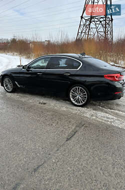 Седан BMW 5 Series 2017 в Львове