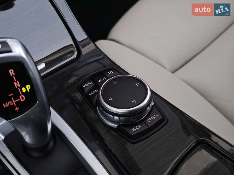 Седан BMW 5 Series 2016 в Луцке