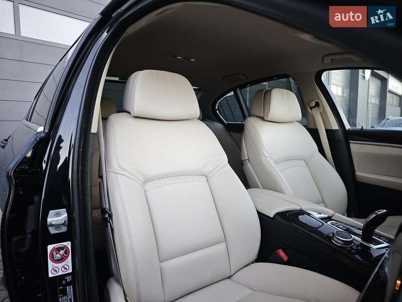 Седан BMW 5 Series 2016 в Луцке