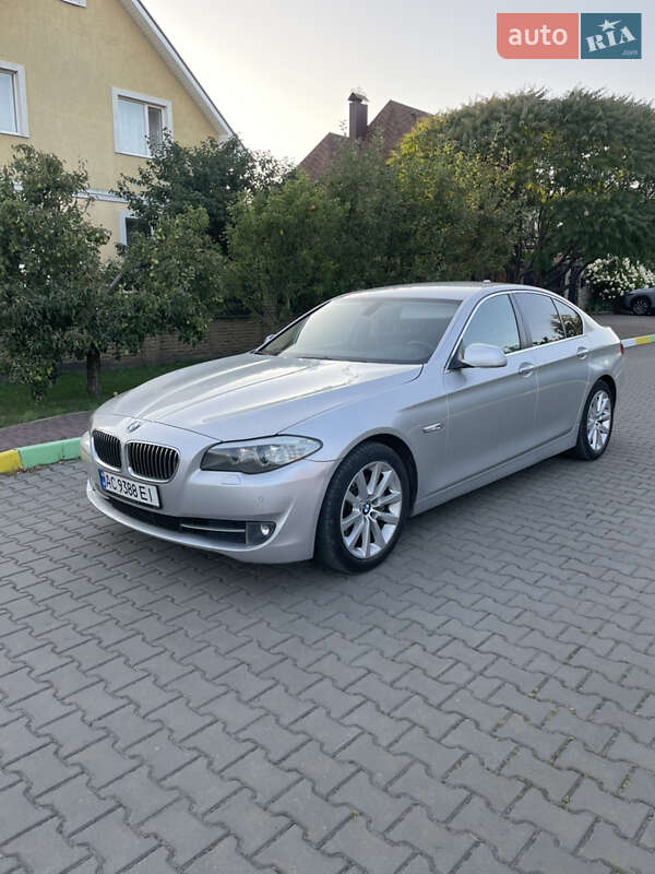 Седан BMW 5 Series 2010 в Луцке