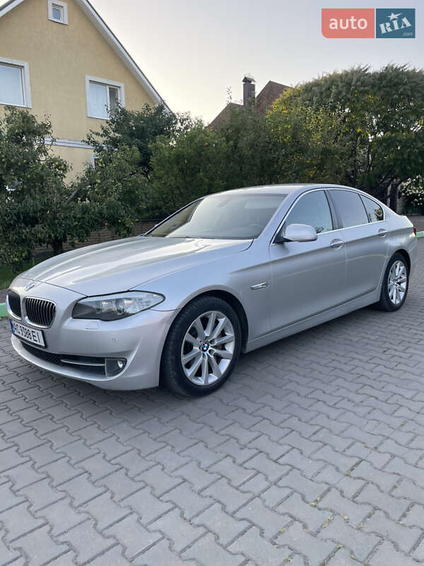Седан BMW 5 Series 2010 в Луцке