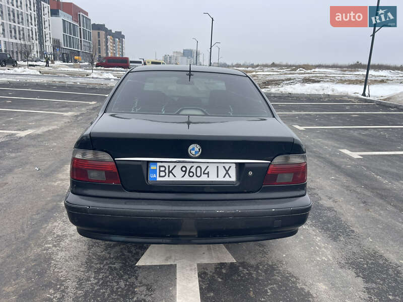 Седан BMW 5 Series 2001 в Ровно