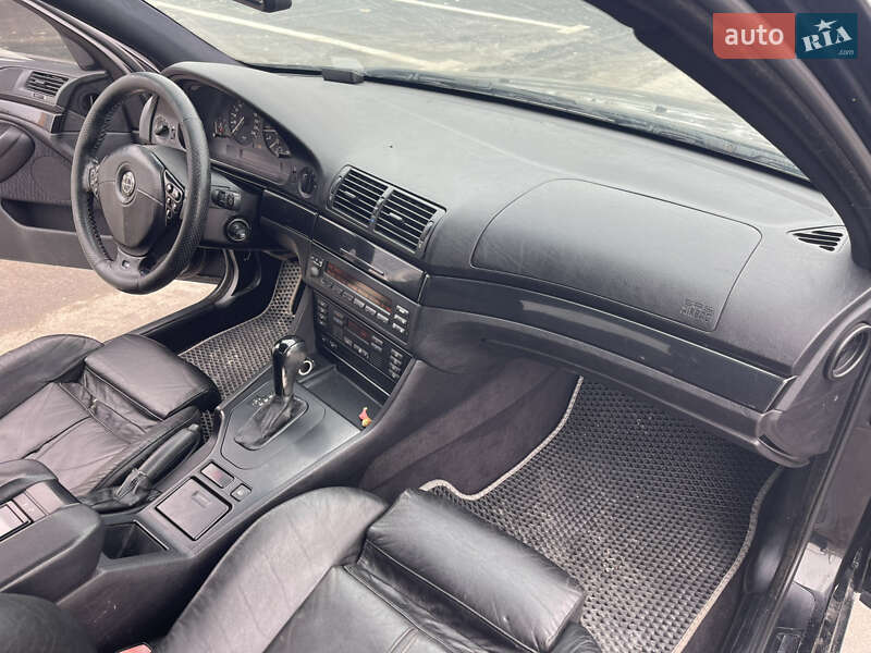 Седан BMW 5 Series 2001 в Ровно