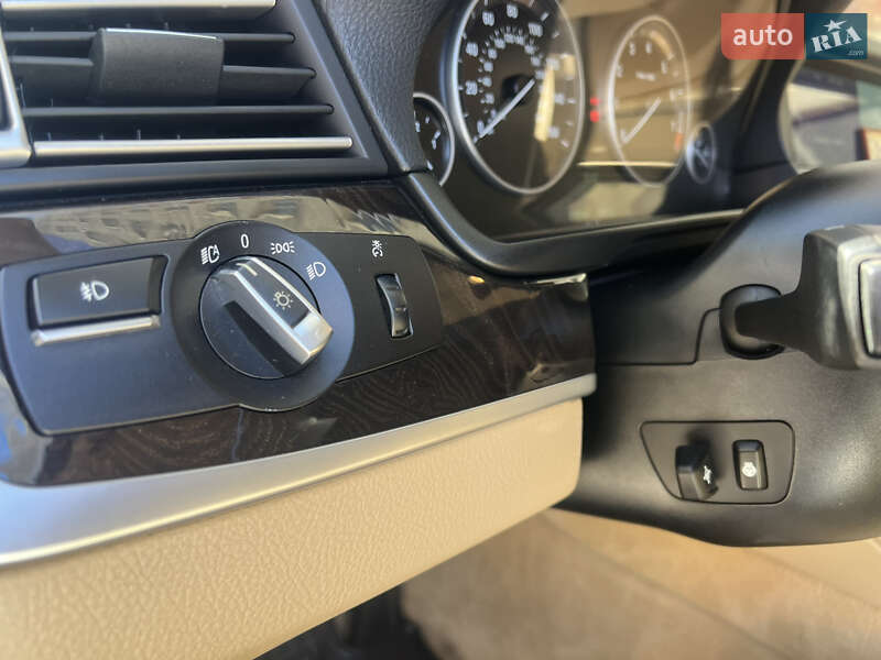 Седан BMW 5 Series 2011 в Хмельницком