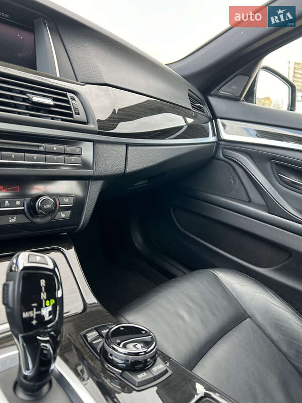 Седан BMW 5 Series 2015 в Ивано-Франковске
