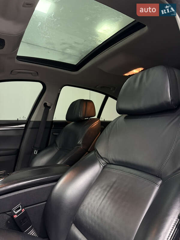 Седан BMW 5 Series 2014 в Одессе