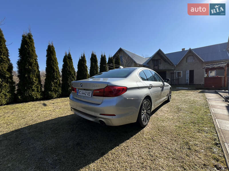 Седан BMW 5 Series 2017 в Львове