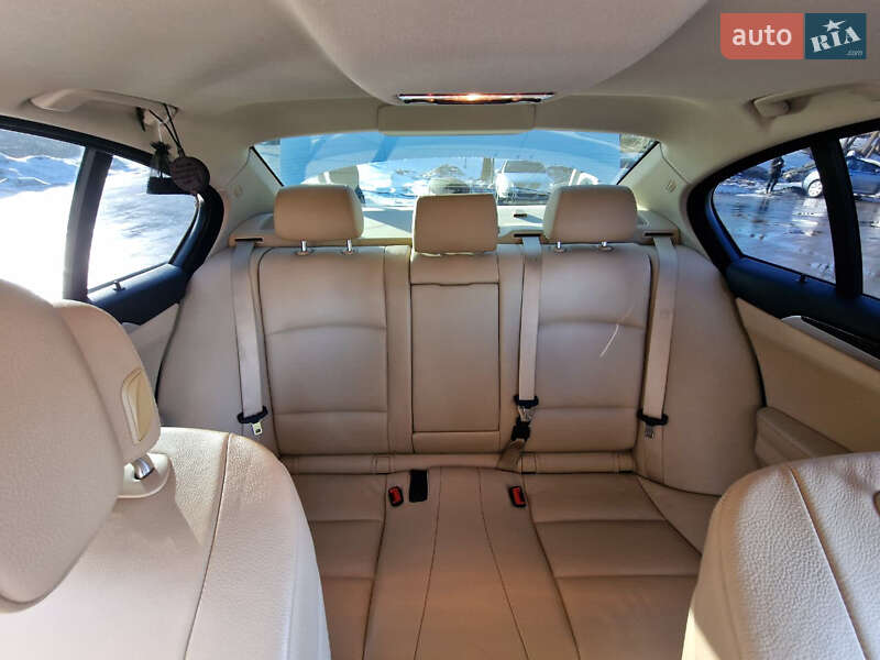 Седан BMW 5 Series 2011 в Хмельницком