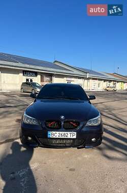 Седан BMW 5 Series 2004 в Львове