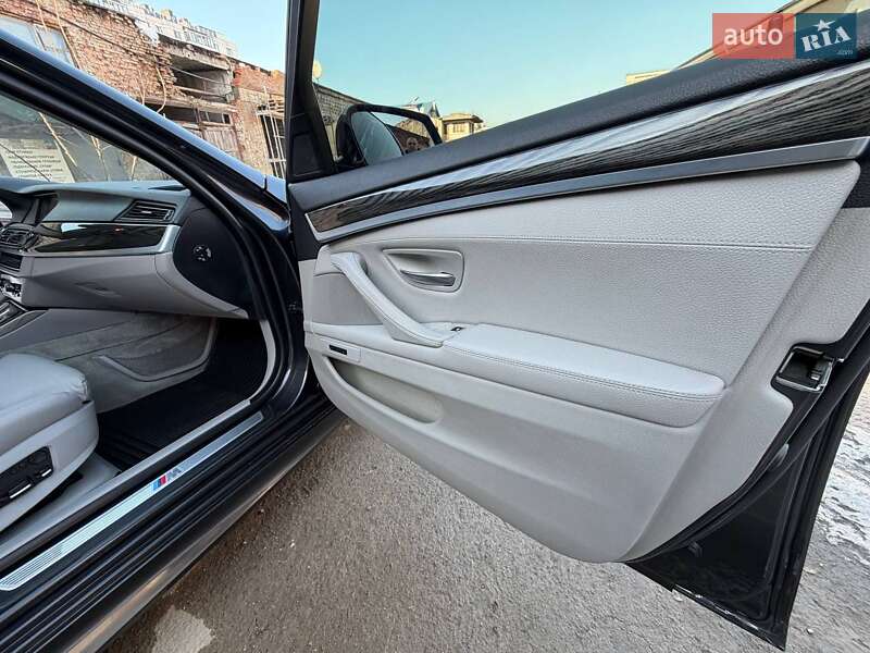 Седан BMW 5 Series 2013 в Тернополе