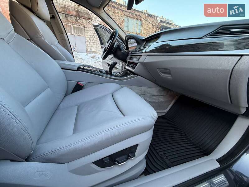 Седан BMW 5 Series 2013 в Тернополе