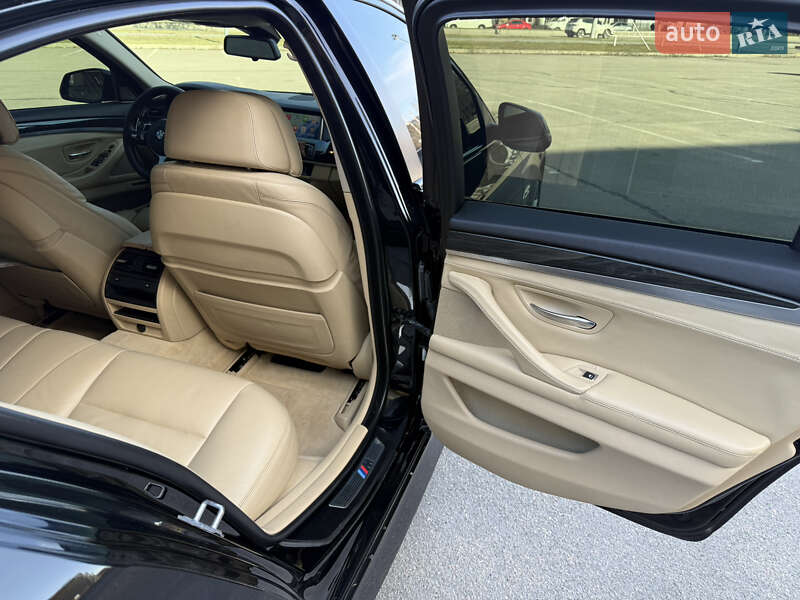 Седан BMW 5 Series 2013 в Запорожье