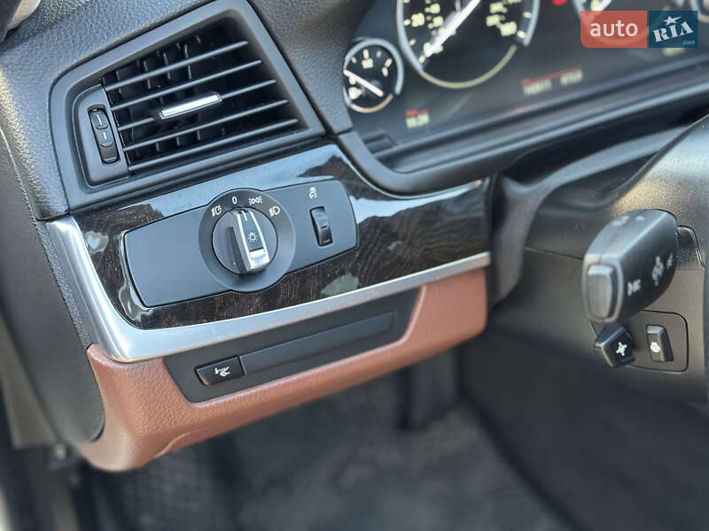 Седан BMW 5 Series 2013 в Днепре