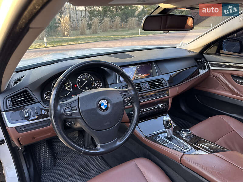 Седан BMW 5 Series 2013 в Днепре
