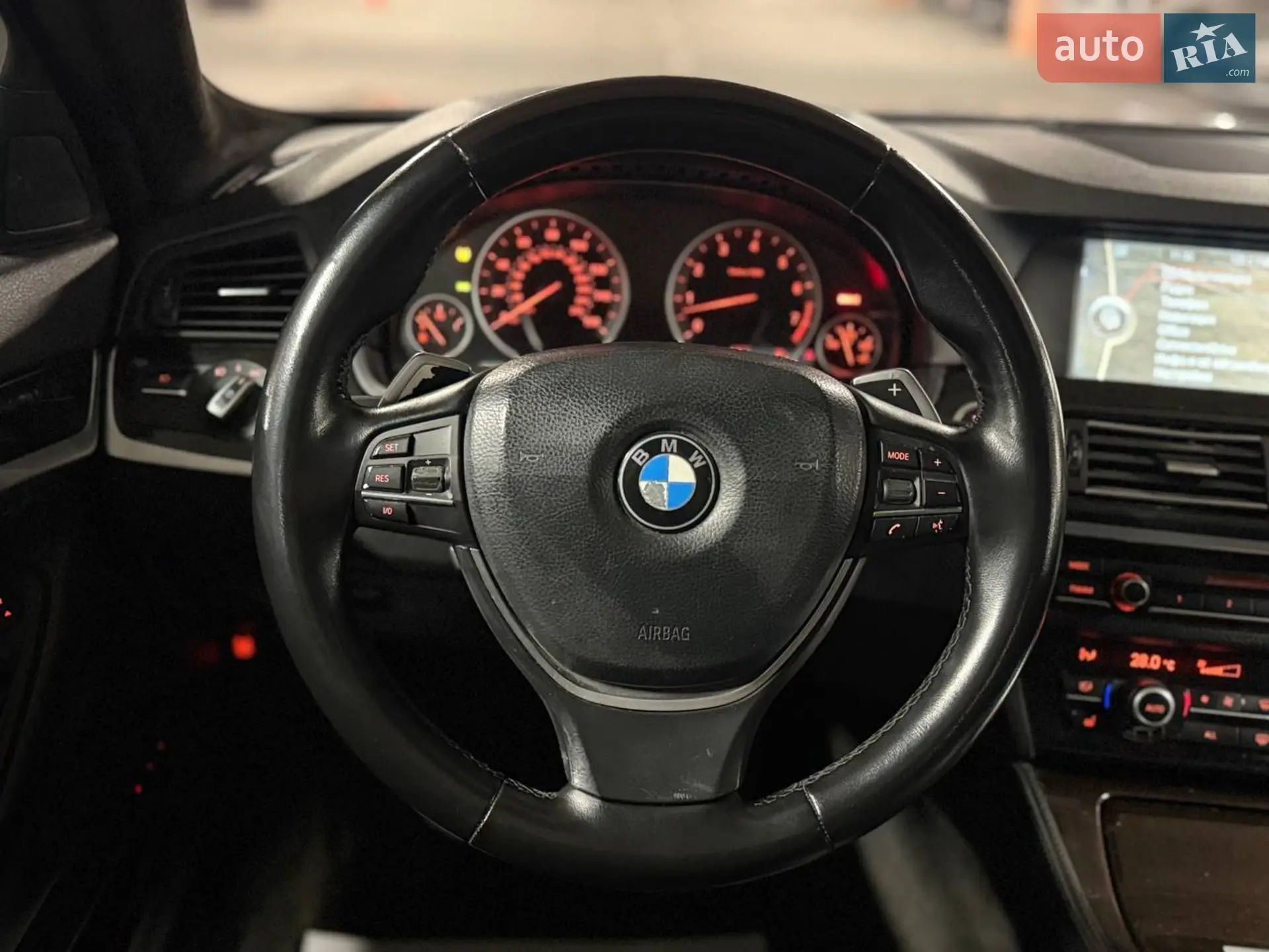 2011 BMW 5er - мініатюра 10