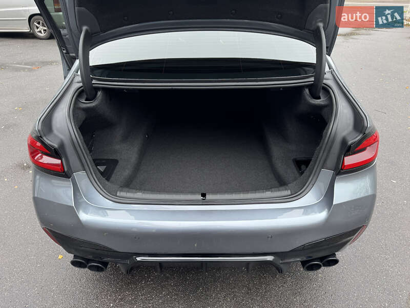 Седан BMW 5 Series 2018 в Одессе