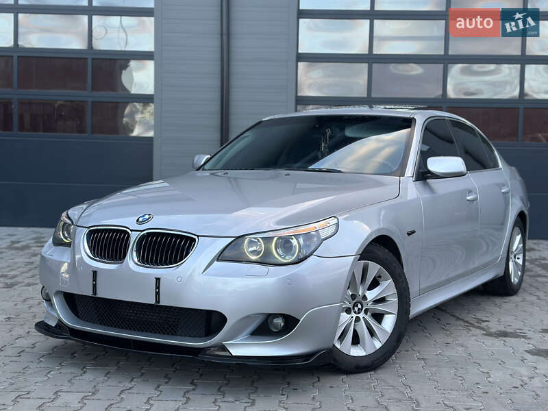 Седан BMW 5 Series 2004 в Сарнах