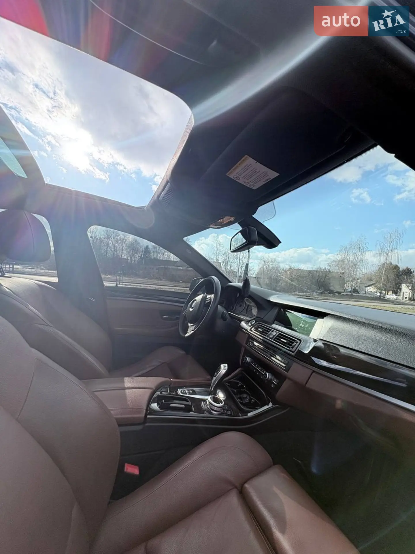 2010 BMW 5er - мініатюра 22