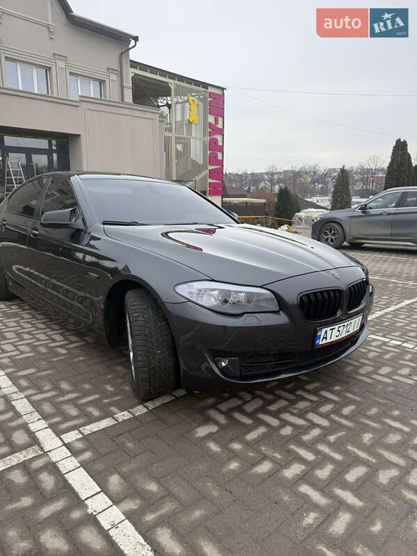 Седан BMW 5 Series 2011 в Черновцах