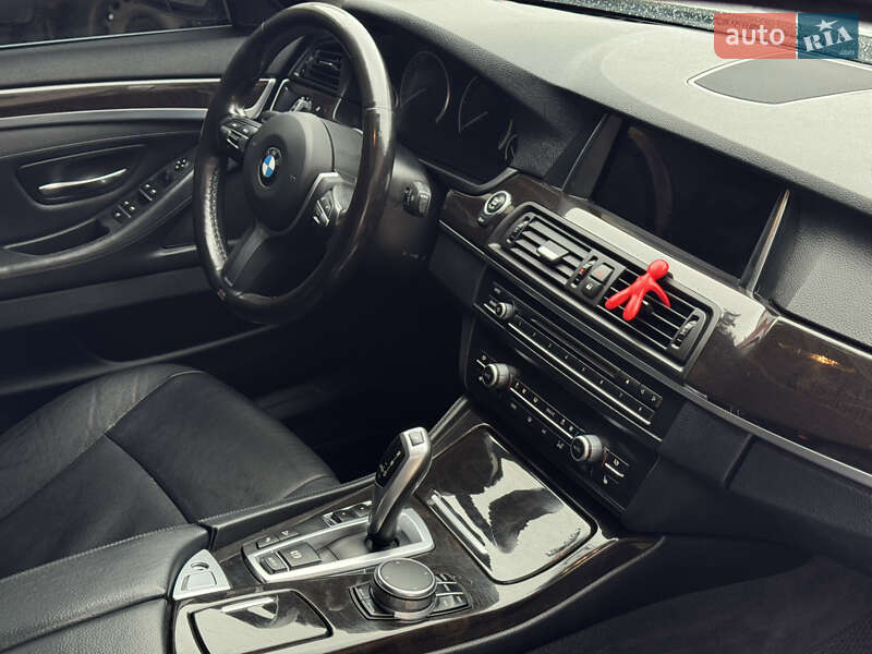 Седан BMW 5 Series 2014 в Ивано-Франковске
